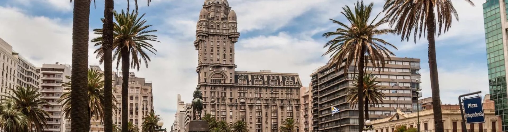 Final stunning nightscape of Montevideo