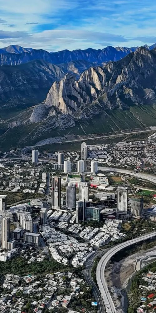 Nightlife ambience in Monterrey, MX