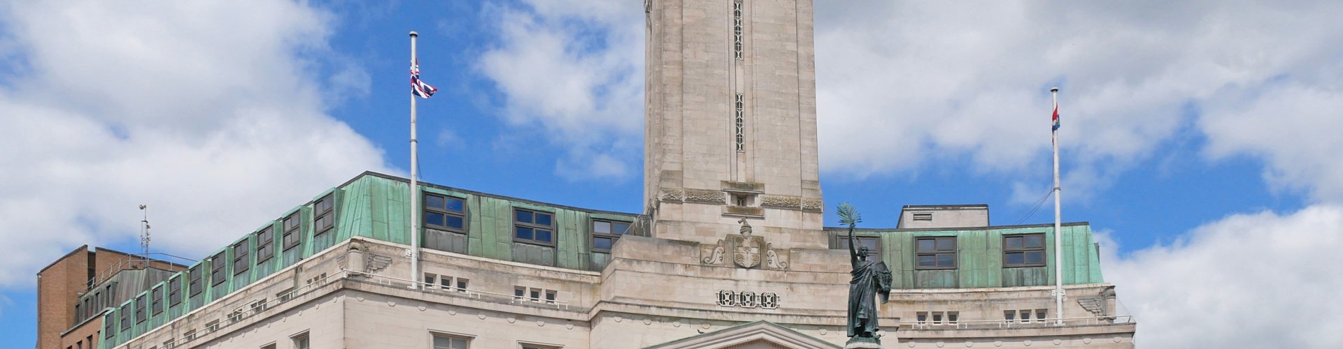 Luton nightlife landscape