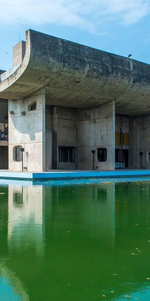 Nightlife ambience in Chandīgarh, IN