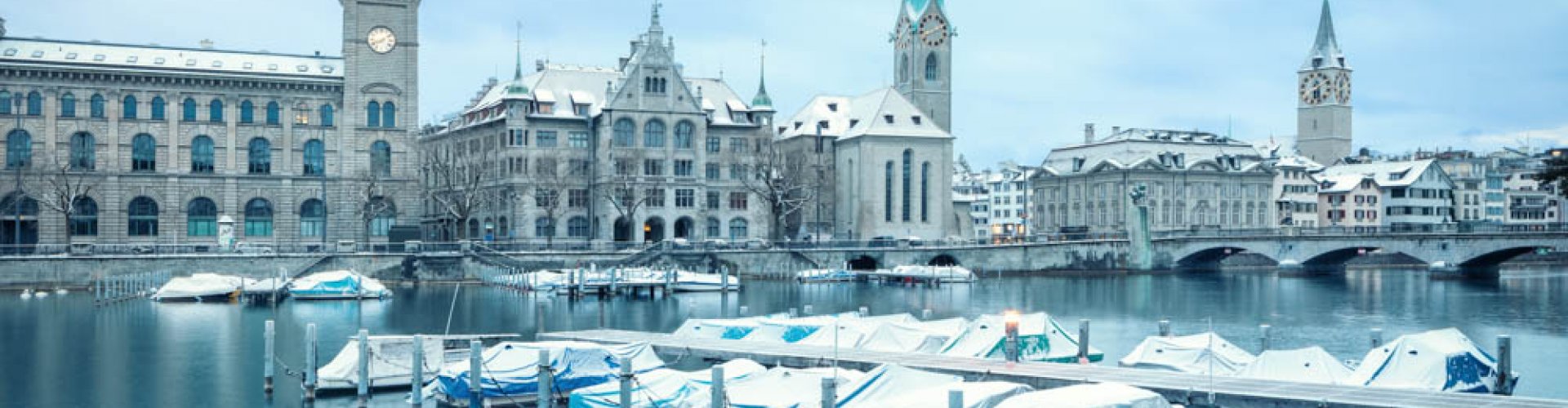 Zürich at night skyline