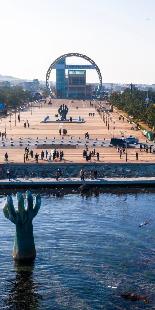 Nightlife ambience in Ulsan