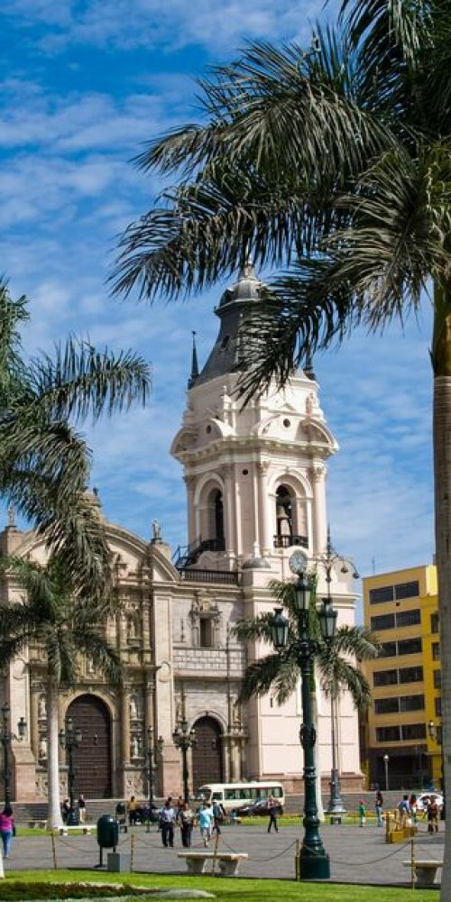 Lima nightlife ambience