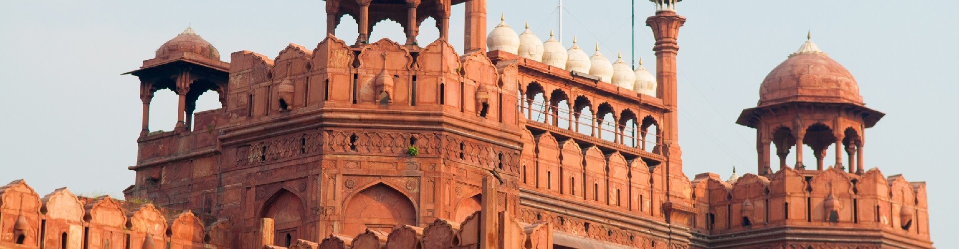 Vibrant nightlife landscape in New Delhi