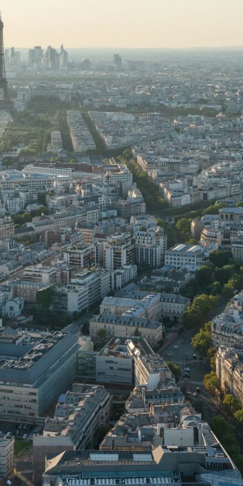 Paris nightlife ambience